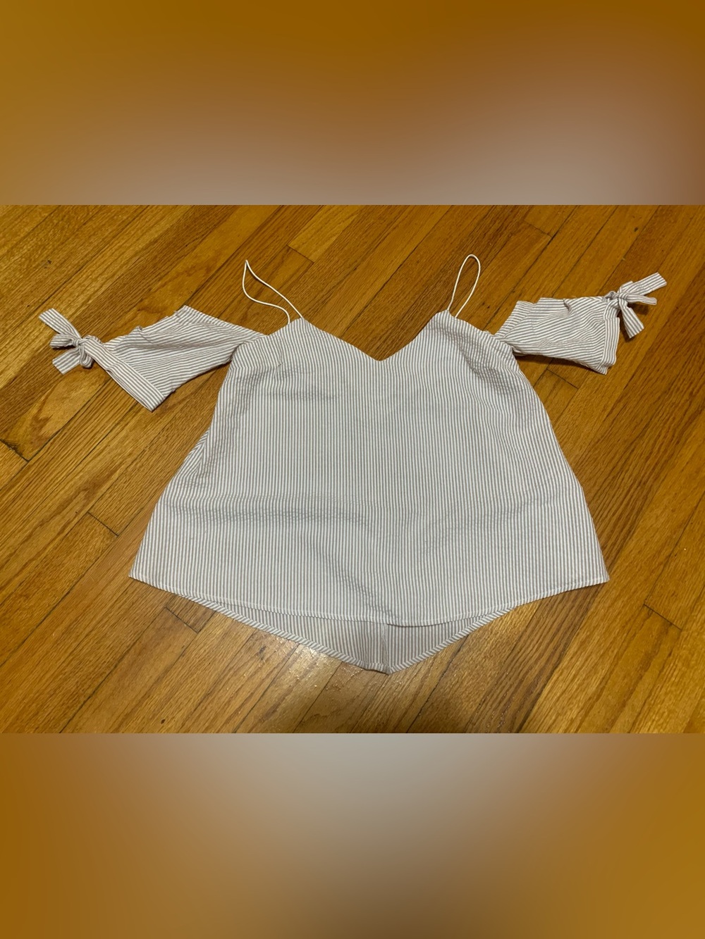 Kimchi Blue Seersucker Striped Tan & White Off-shoulder Blouse Small